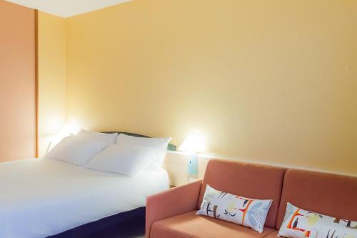 Habitación Doble Superior - No fumadores del hotel Ibis Porto Sao Joao. Foto 2