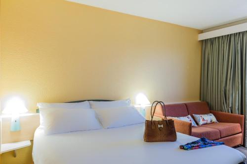 Habitación Doble Superior - No fumadores del hotel Ibis Porto Sao Joao. Foto 4