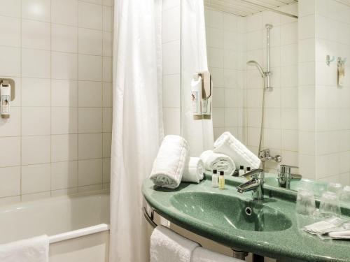 Habitación Triple - No fumadores del hotel Ibis Porto Sao Joao. Foto 5