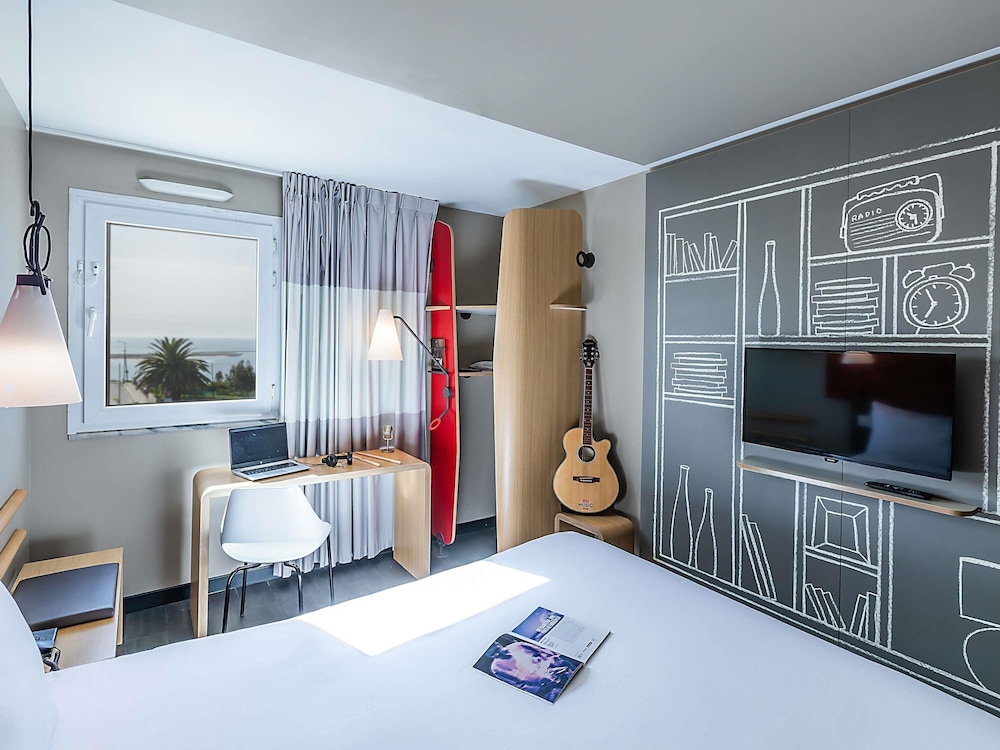 Habitación clásica doble, 1 cama doble del hotel Ibis Porto Gaia. Foto 15