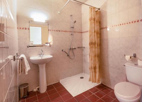 Habitación Triple del hotel Neptune. Foto 2