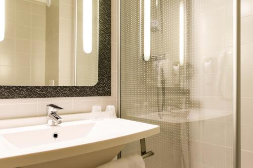 Habitación Doble Estándar del hotel Ibis Evora. Foto 11