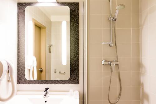 Habitación Doble Estándar del hotel Ibis Evora. Foto 12