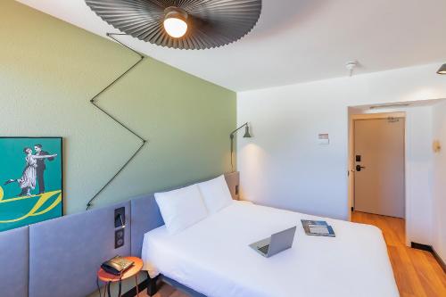 Habitación Doble Estándar del hotel Ibis Evora. Foto 14