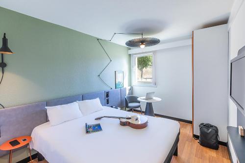 Habitación Doble Estándar del hotel Ibis Evora. Foto 16