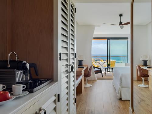 Habitación Doble Privilege del hotel H10 Atlantic Sunset Horizons Collection. Foto 8