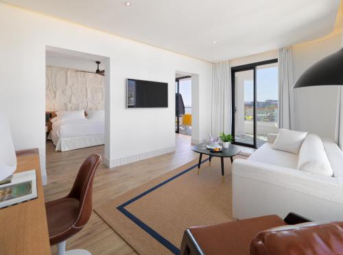 Suite Junior Privilege del hotel H10 Atlantic Sunset Horizons Collection. Foto 3