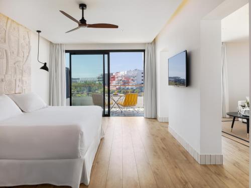 Suite Junior del hotel H10 Atlantic Sunset Horizons Collection. Foto 3