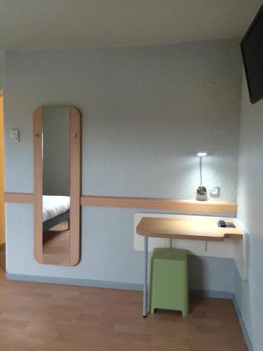 Habitación Doble del hotel Ibis Budget Goussainville Cdg. Foto 4