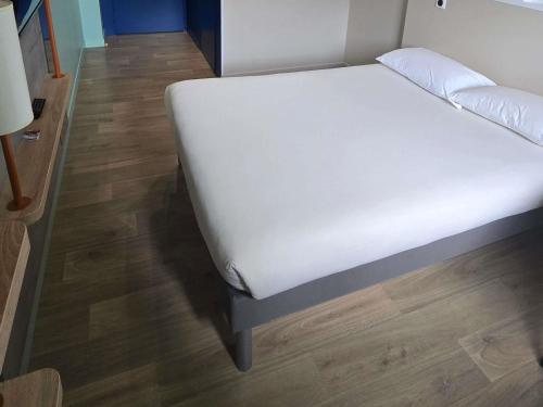 Habitación Doble del hotel Ibis Budget Goussainville Cdg. Foto 11