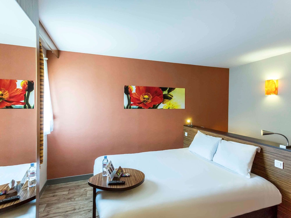 Habitación Estándar con 1 cama doble del hotel Ibis Styles Bourges. Foto 4