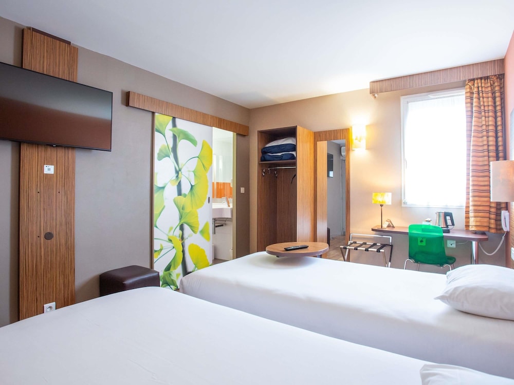 Habitación estándar con 2 camas individuales del hotel Ibis Styles Bourges. Foto 6
