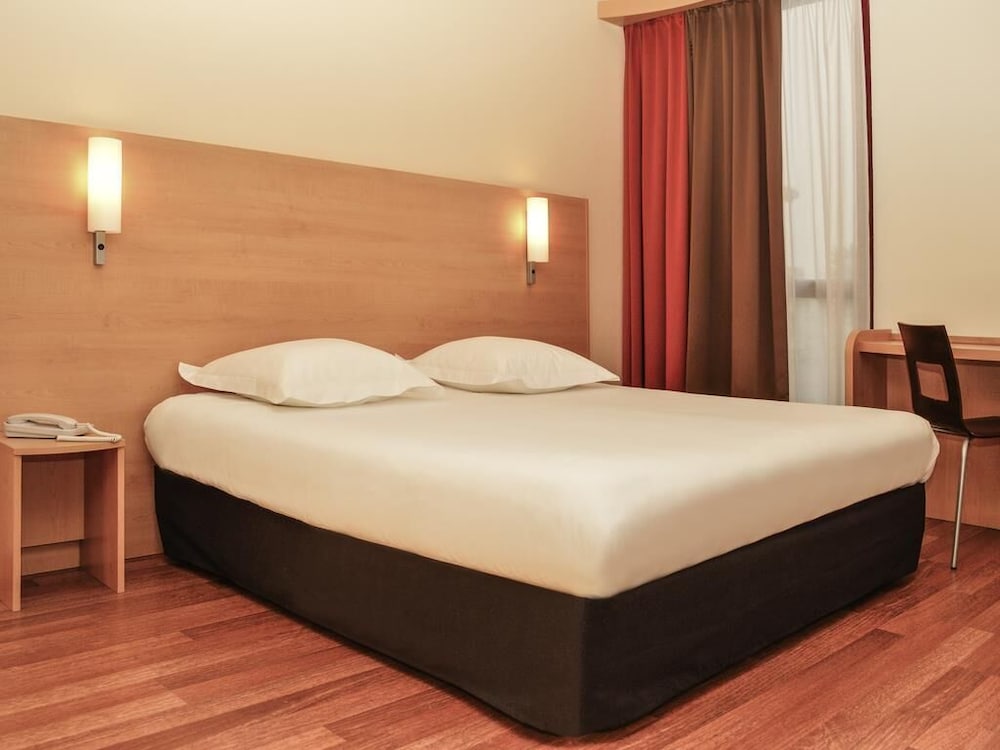Habitaciones Comunicadas del hotel Ibis Bordeaux Saint Emilion. Foto 8
