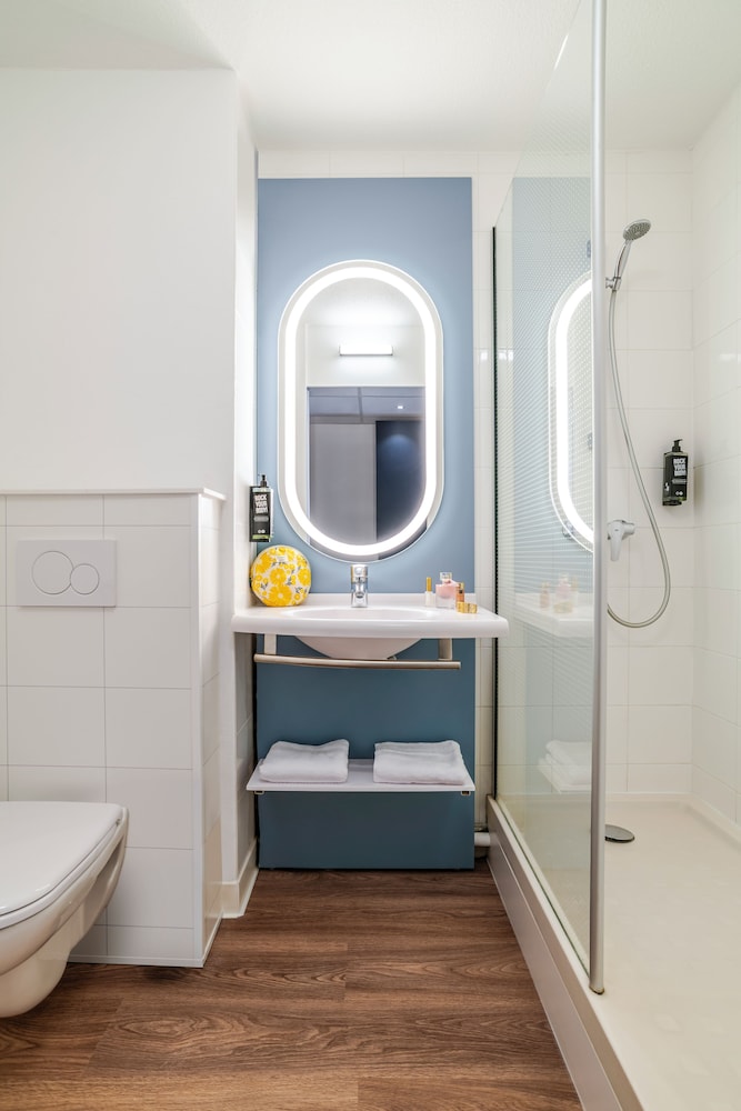 Habitaciones Comunicadas del hotel Ibis Bordeaux Saint Emilion. Foto 10