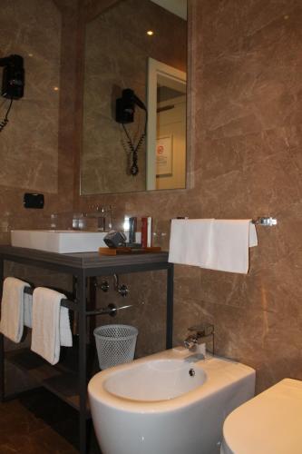 Habitación Individual Clásica del hotel Mozart. Foto 1