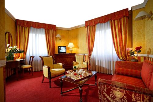 Suite del hotel Mozart. Foto 6