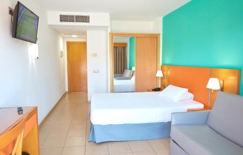 Habitación Doble del hotel Chatur Costa Caleta. Foto 3