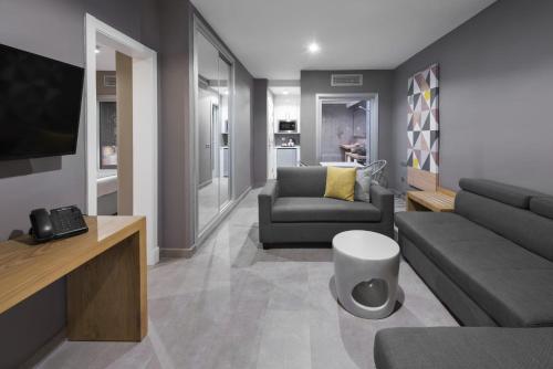 Suite del hotel Atlantic Mirage Suites and Spa - Adults Only. Foto 2