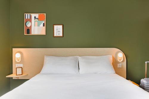 Habitación Smart Pop con 1 cama doble del hotel greet Prévessin Genève Aéroport. Foto 5