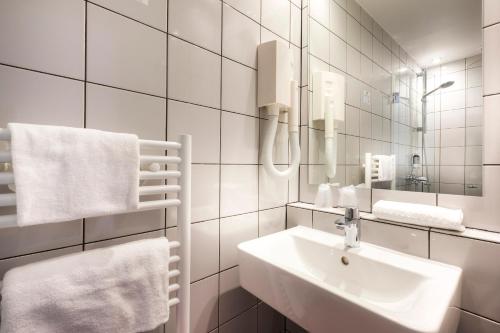 Habitación Doble Confort del hotel Libertel Gare Du Nord Suede. Foto 2