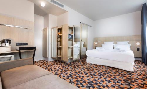 Habitación cuádruple del hotel Libertel Gare Du Nord Suede
