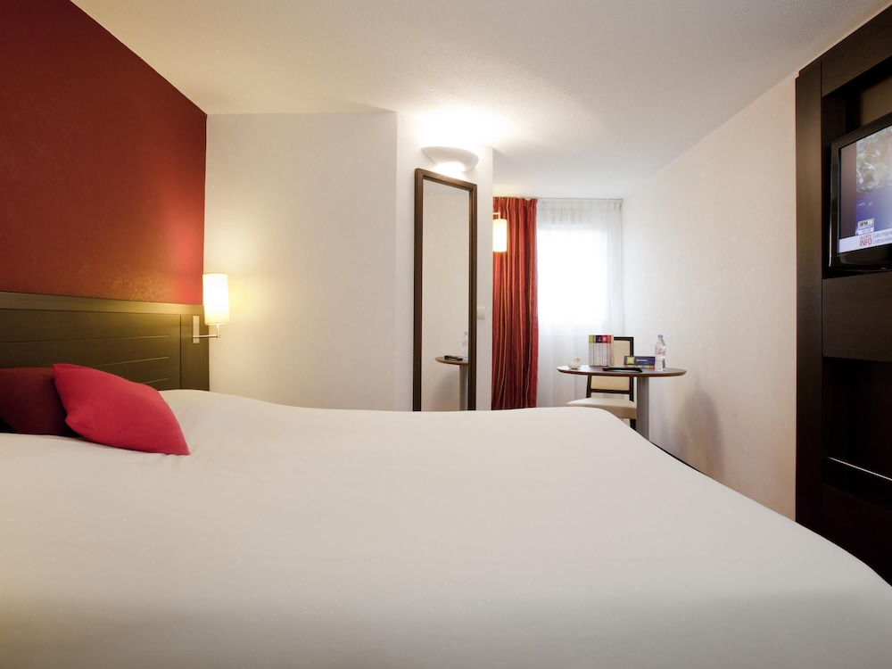 Habitación Estándar con 1 cama doble del hotel Ibis Styles Belfort Centre. Foto 3