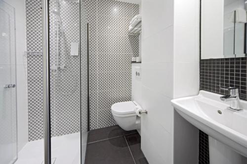 Habitación Individual Confort del hotel Nova Hotel and Apartments. Foto 5
