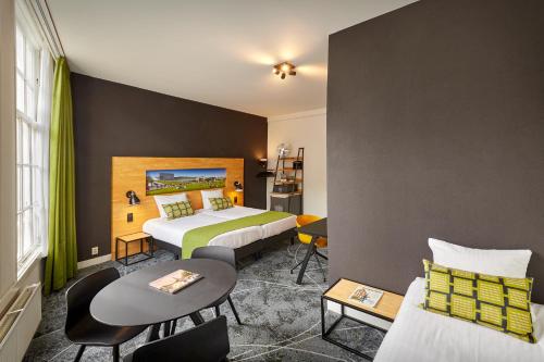 Habitación Triple Confort del hotel Nova Hotel and Apartments. Foto 4