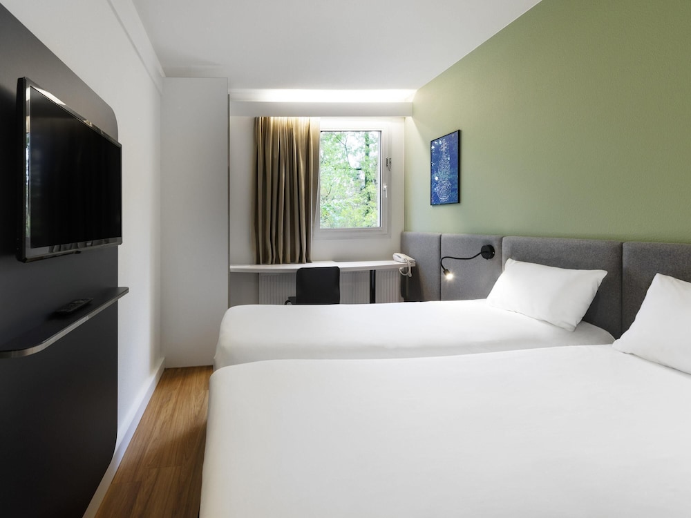 Habitación estándar con dos camas individuales del hotel Ibis Nancy Brabois