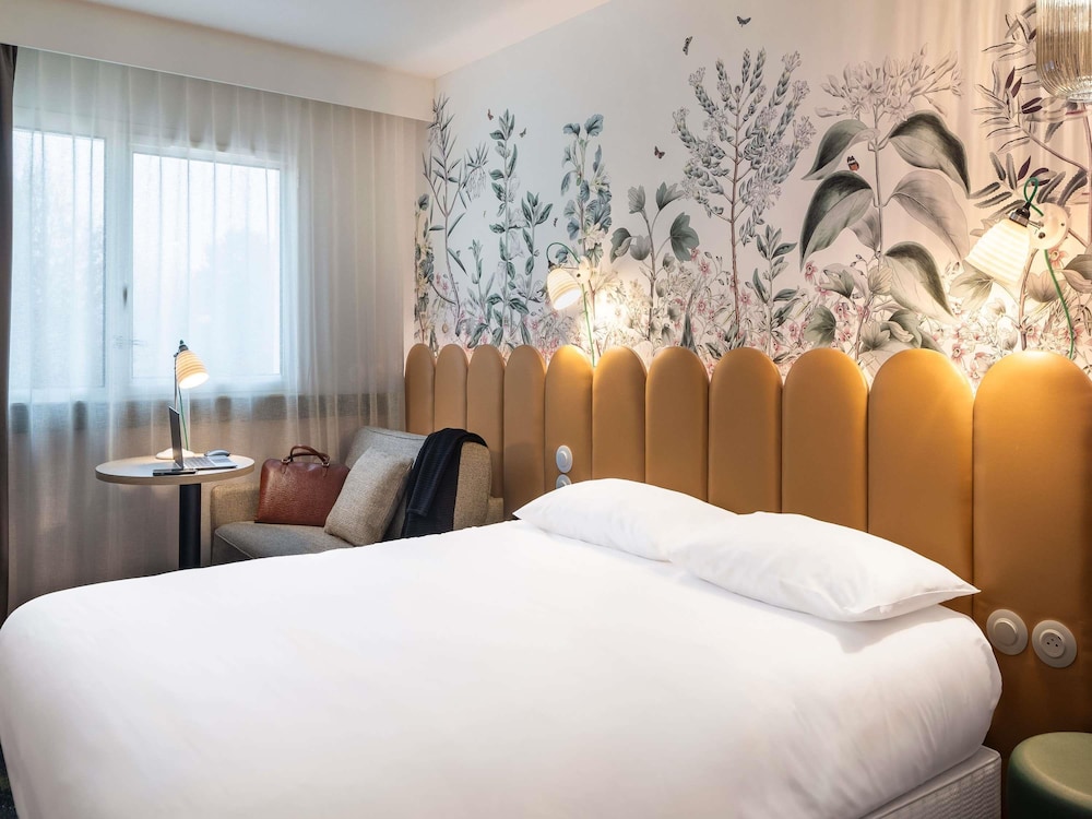 Habitación Estándar - 1 cama doble del hotel ibis Styles Pontivy Centre Bretagne. Foto 8