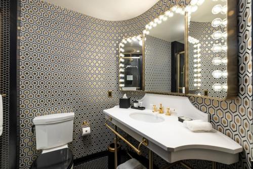 Suite de 1 dormitorio del hotel Roxy New York. Foto 4