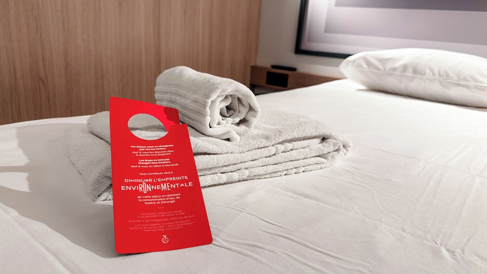 Habitación Estándar con 1 cama doble del hotel Ibis Rennes Beaulieu. Foto 9