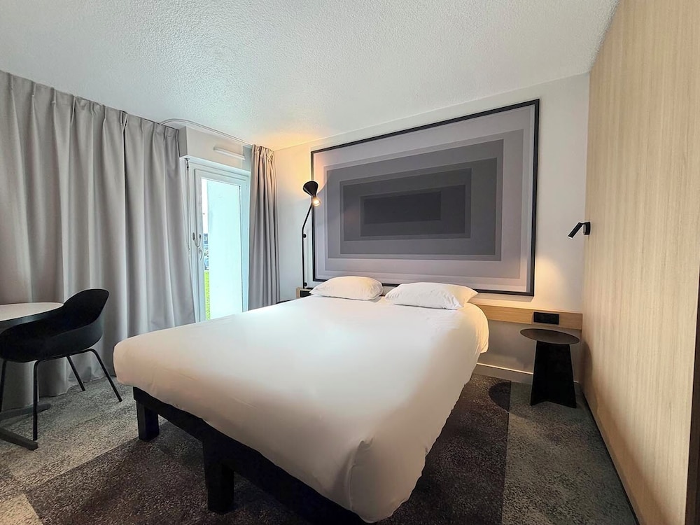 Habitación Estándar con 1 cama doble del hotel Ibis Rennes Beaulieu. Foto 10