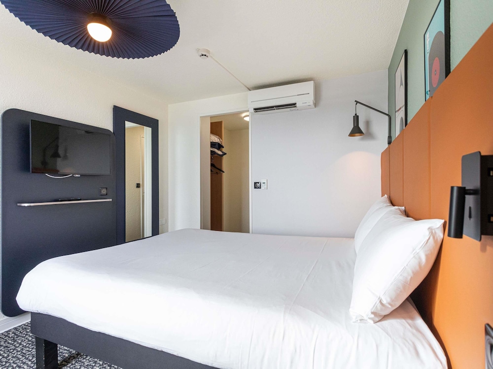 Habitación Estándar con 1 cama doble del hotel Ibis Granville Port De Plaisance. Foto 2