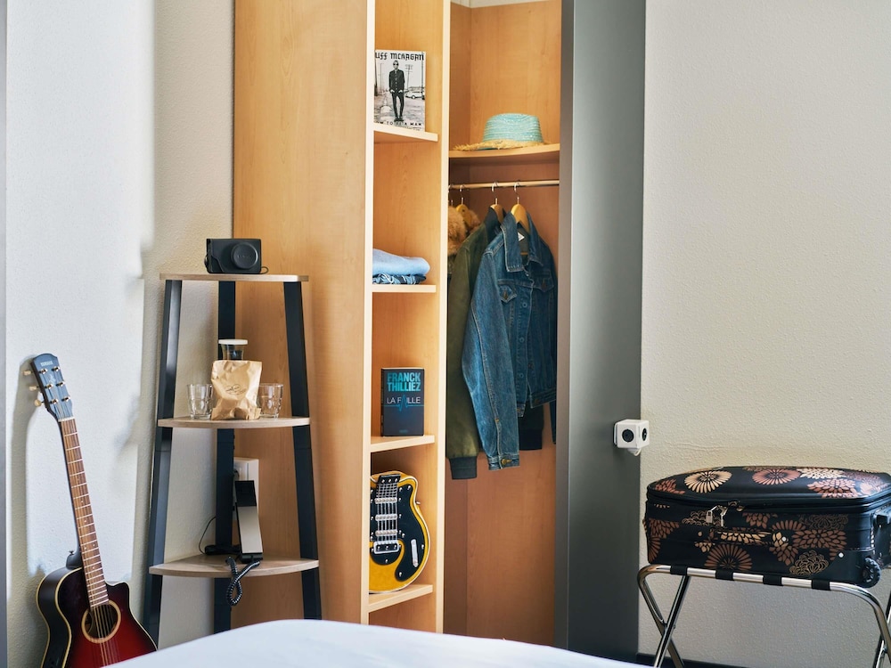 Habitación Estándar - 1 cama doble del hotel Ibis Sarlat Centre. Foto 4