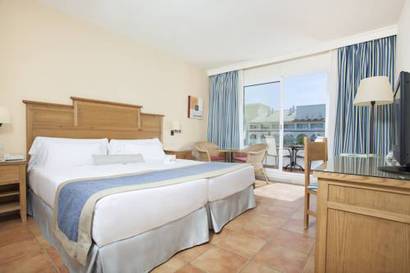 Habitación doble del hotel Fuerte Conil - Resort. Foto 3