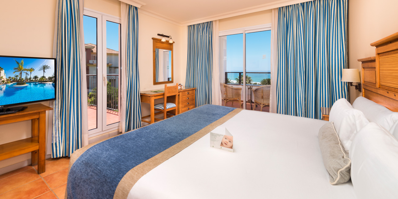 Junior suite Vista Mar Exclusive del hotel Fuerte Conil - Resort. Foto 7