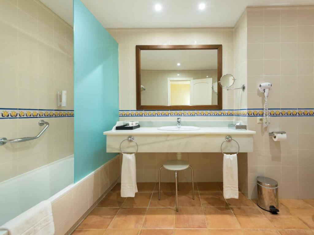 Junior suite Vista Mar del hotel Fuerte Conil - Resort. Foto 4