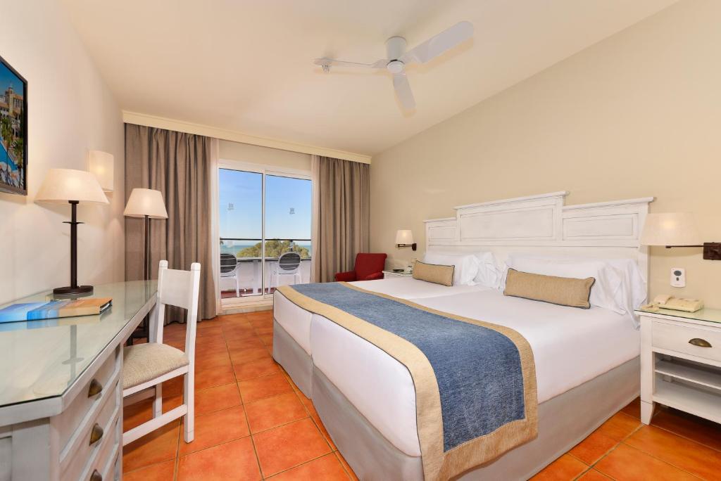 Habitación doble Superior del hotel Fuerte Conil - Resort. Foto 3