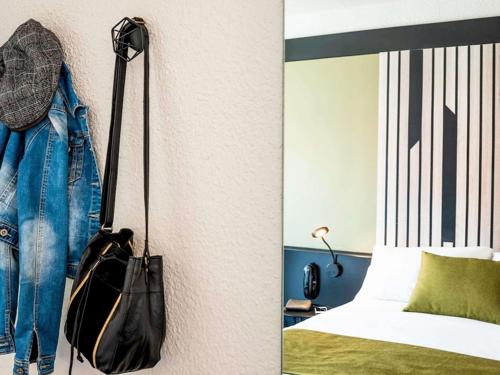 Habitación estándar con 2 camas individuales del hotel Ibis Styles Boulogne Centre Cathédrale. Foto 2