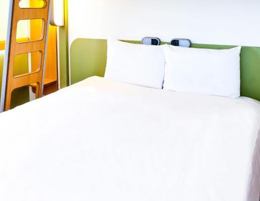 Habitación triple Cama Litera 1 Cama doble del hotel Ibis Budget Sarrebourg Buhl. Foto 3