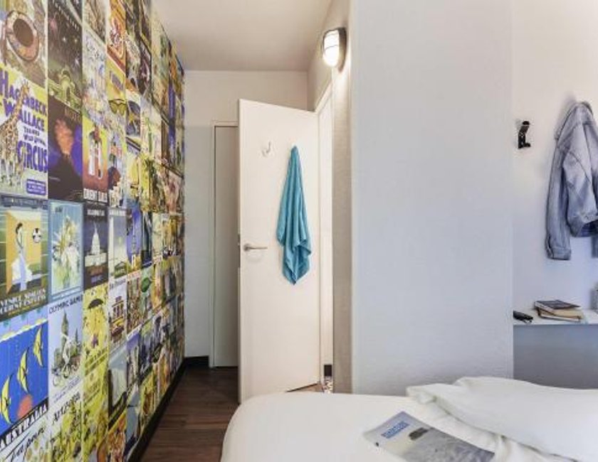 Habitación Cabrio con baño privado del hotel Hotelf1 Nantes Est La Beaujoire. Foto 1