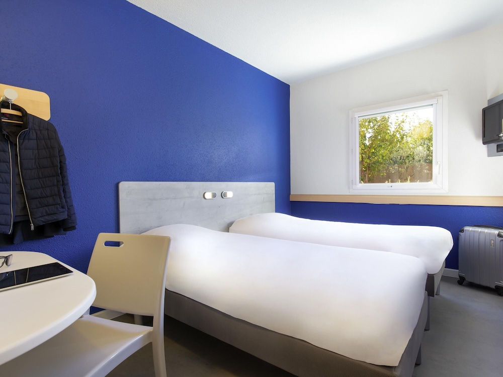TWIN - Habitación con camas individuales del hotel Ibis Budget Saint Maximin La Sainte Baume