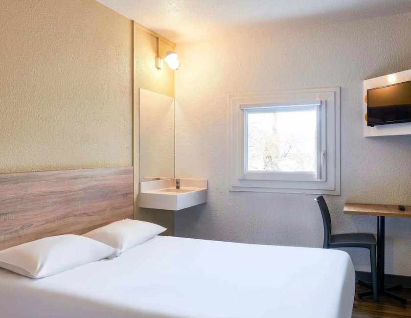 Habitación doble Baño compartido 2 Camas individuales Normal del hotel f1 Avignon Nord. Foto 1