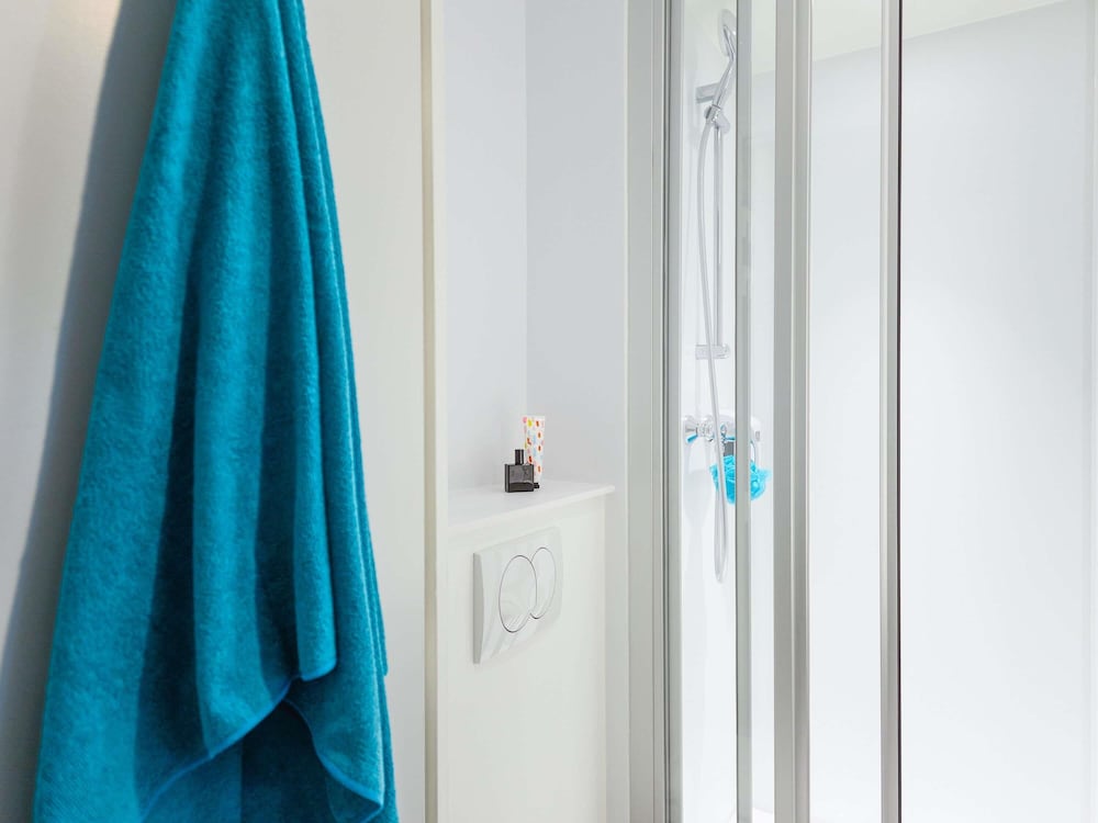 Habitación Cabrio con baño privado. Novedad #ontheroad del hotel F1 Mulhouse Bâle Aéroport. Foto 1