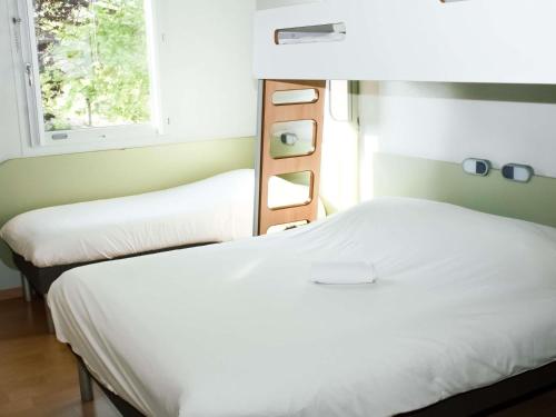 TWIN - Habitación con camas individuales del hotel Ibis Budget Saint-omer Centre