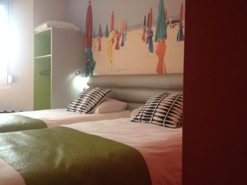Habitación doble con dos camas individuales o cama king size de 71 pulgadas - 180 cm del hotel Ibis Styles Saint-brieuc Gare Centre
