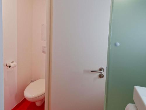 Habitación doble con dos camas individuales o cama king size de 71 pulgadas - 180 cm del hotel Ibis Styles Saint-brieuc Gare Centre. Foto 6