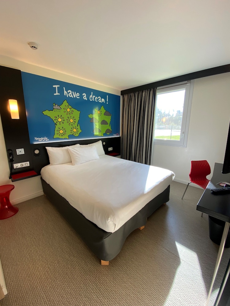 Habitación estándar, 1 cama doble del hotel Ibis Styles Flers. Foto 1