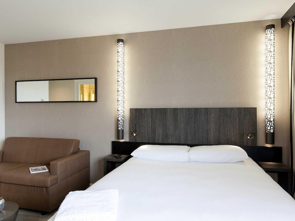 Suite familiar, 1 cama doble con sofá cama (Standard) del hotel Ibis Styles Flers